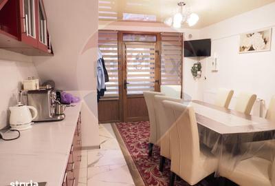 Casă cu 9 camere cu Teren 370 Mp în Central - 8