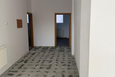 Spațiu comercial, de 140 mp, în Central - 1