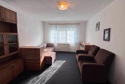 Apartament cu 3 camere decomandat în Decebal - 1