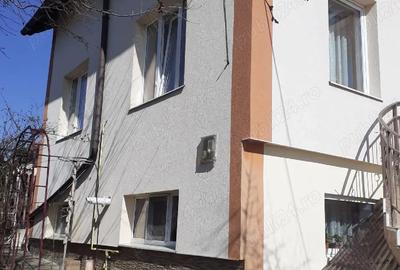 Casă cu 5 camere cu Teren 500 Mp în Unirea - 1