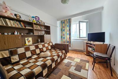 Apartament cu 3 camere decomandat în Găvana 3 - 18