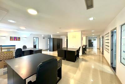 Apartament cu 6 camere decomandat, mobilat în 13 Septembrie - 9