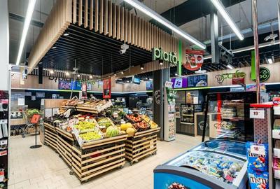 Spațiu comercial, de 374 mp, în Central