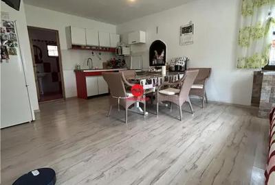 Casă cu 3 camere cu Teren 555 Mp în Eforie - 1