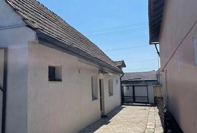 Casă cu Teren 450 Mp în Criș