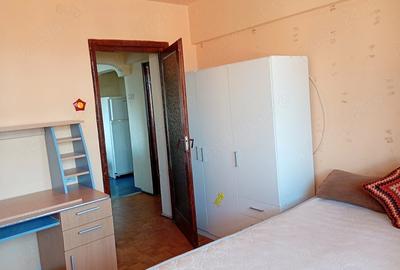 Garsonieră decomandată în Decebal - 2