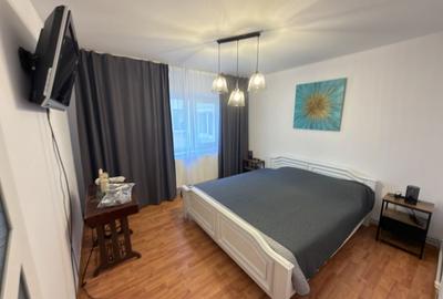 Apartament cu 3 camere decomandat în Orizont - 2