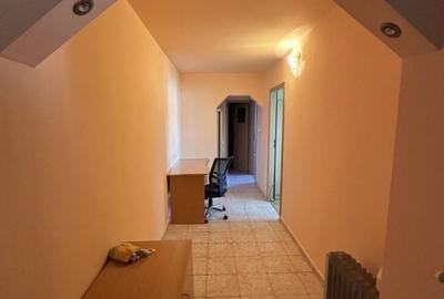Apartament cu 2 camere semidecomandat în Calea București - 4