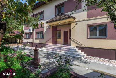 Casă cu 8 camere cu Teren 510 Mp în Tei