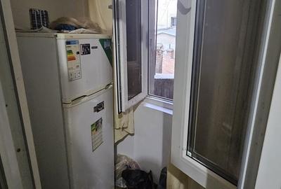 Garsonieră decomandată în Universitate