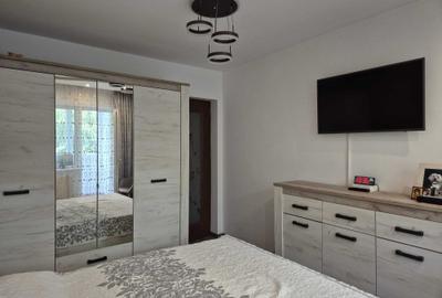 Apartament cu 3 camere decomandat în Kogălniceanu
