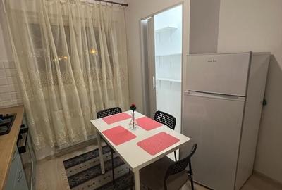 Garsonieră decomandată în Gorjului