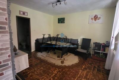 Casă cu 4 camere cu Teren 640 Mp în Central - 1