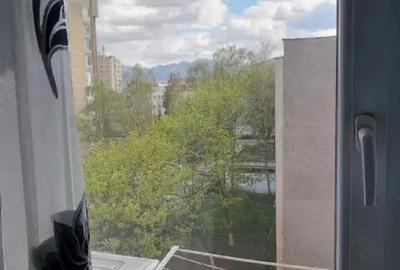 Garsonieră semidecomandată în Tractorul