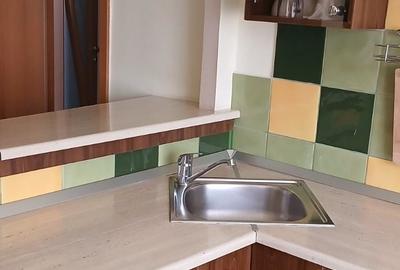 Apartament cu 2 camere decomandat în Răcădău