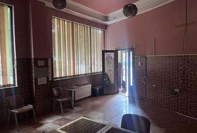 Spațiu comercial, de 57 mp, în Central - 3