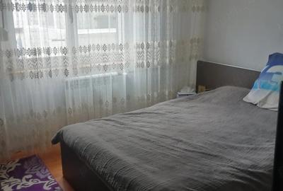 Apartament cu 2 camere decomandat în Exterior Vest