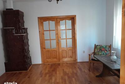 Casă cu 6 camere cu Teren 425 Mp în Micro 3
