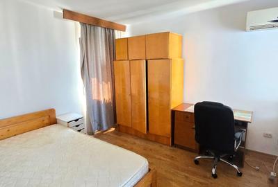 Apartament cu 3 camere decomandat în Bd. Independenței - 3