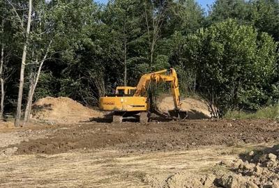 Teren de 5200 mp, în Marginea