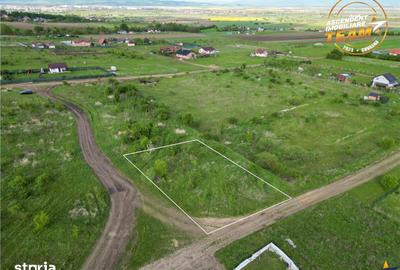 Teren de 500 mp, în Ilieni - 2
