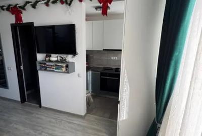 Garsonieră decomandată în Central