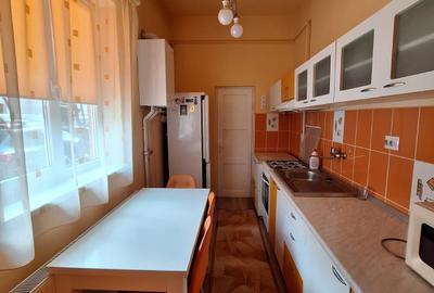 Casă individuală cu 2 camere cu Canalizare în Gara Mare - 4