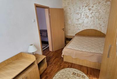 Apartament cu 3 camere semidecomandat în Central - 3