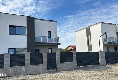 Casă cu 4 camere în Berceni