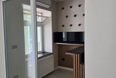 Spațiu comercial, de 22 mp, în Central - 6