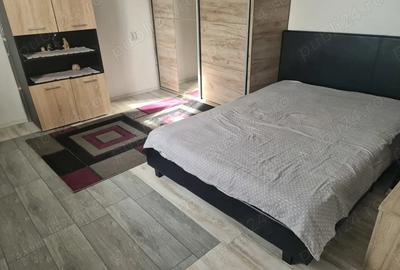 Casă cu 3 camere cu Teren 1980 Mp în Central