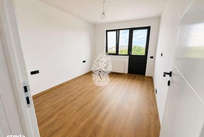 Casă cu 4 camere în Berceni