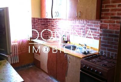 Apartament cu 3 camere semidecomandat, mobilat în Motru - 2