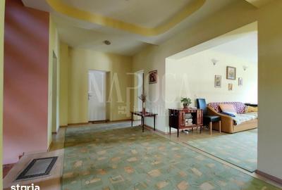 Casă cu 10 camere cu Teren 3090 Mp în Baciu - 2