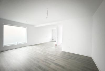 Duplex cu 4 camere cu Canalizare în Utvin - 3