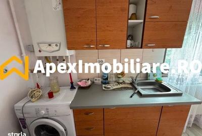 Garsonieră în Titan