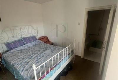 Casă individuală cu 8 camere cu Canalizare în Lipovei - 3