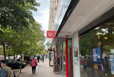 Spațiu comercial, de 50 mp, în P-ța Unirii
