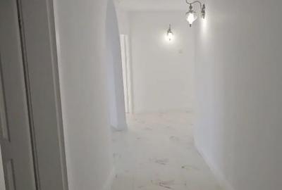 Apartament cu 4 camere în Sărărie - 3