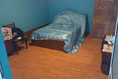 Casă cu 4 camere în Vadu Părului - 6