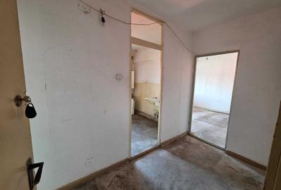 Apartament cu 4 camere decomandat în Steaua - 1