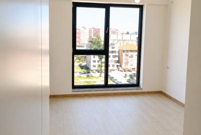 Apartament cu 3 camere decomandat în Energia - 6