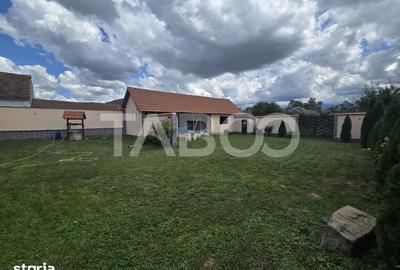 Casă cu 3 camere cu Teren 1255 Mp în Colun