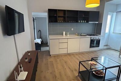 Apartament cu 2 camere, mobilat în Ultracentral