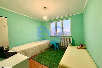 Apartament cu 3 camere decomandat în Alexandru cel Bun - 1