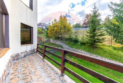 Casă individuală cu 4 camere cu Teren 1053 Mp în Fundata - 48