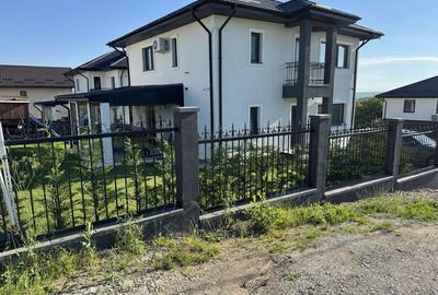 Casă cu 4 camere în Dorobanț - 2