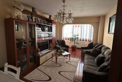 Apartament cu 4 camere în Viziru 3