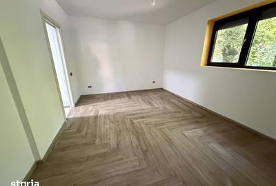 Spațiu comercial, de 90.61 mp, în Muncii - 2