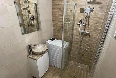Apartament cu 2 camere decomandat în Complex Studențesc